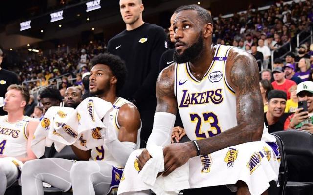 1728565473199033028.jpeg LeBron-and-Bronny-James-e1728287410792.jpeg